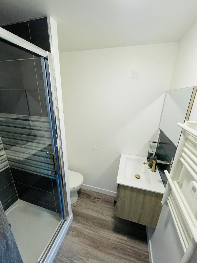 Studio 2 spacieux et lumineux à la gare de Lorient Esterno foto